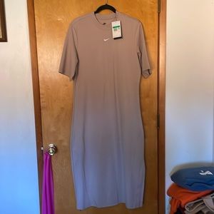 Women’s dress form fitting nwt
